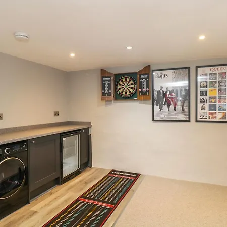 Hazelnut * Windermere