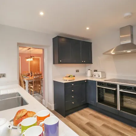 Hazelnut * Windermere